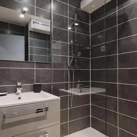 Apartament De 23m² Skis Aux Pieds, Renove, Balcon Est, Max 4 Pers